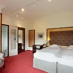 فندق Wittelsbacher Hof اوبرستدورف