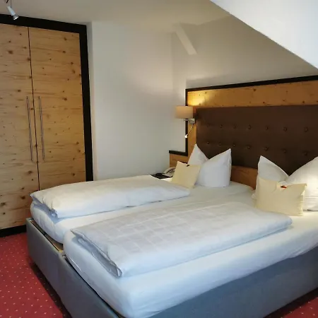 Wittelsbacher Hof Отель 4*