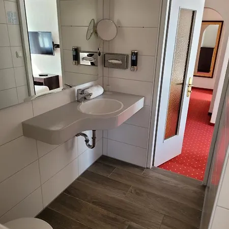 Отель Wittelsbacher Hof 4*