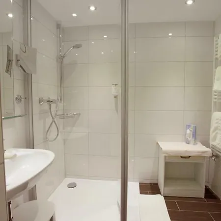 Отель Wittelsbacher Hof 4*