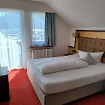 Wittelsbacher Hof 4*