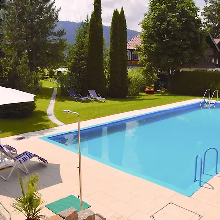 Wittelsbacher Hof 4*