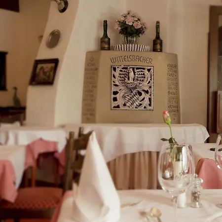 Wittelsbacher Hof אוברסטדורף