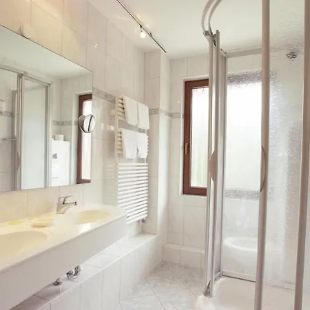 Otel Wittelsbacher Hof 4*