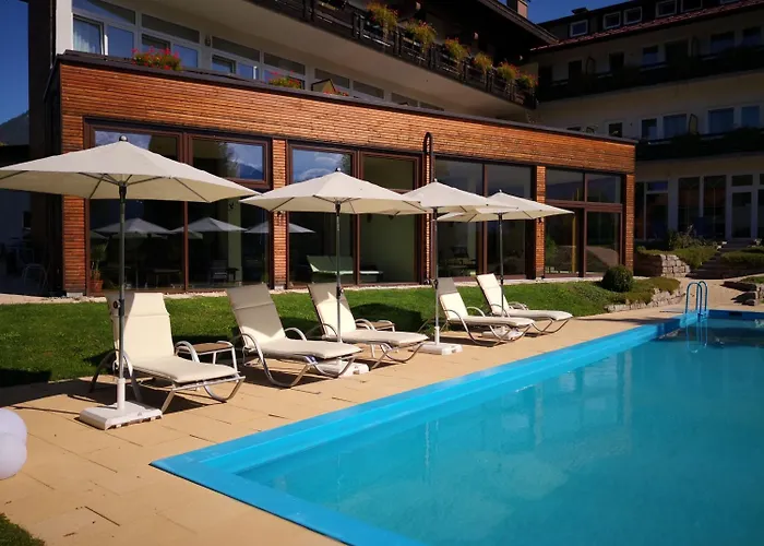 Wittelsbacher Hof Hotel 4*