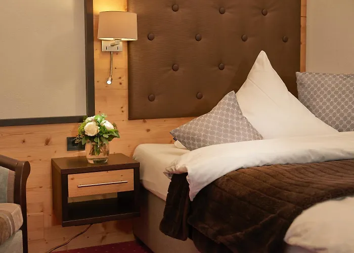 Wittelsbacher Hof Hotel 4*