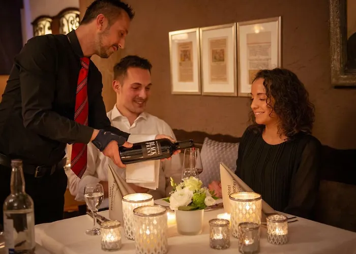 Wittelsbacher Hof 4* اوبرستدورف